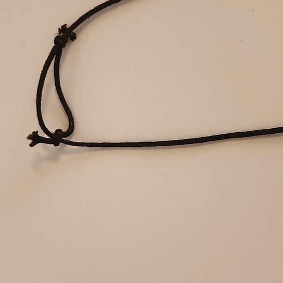 arbonne womens necklace - Picture 3 of 4